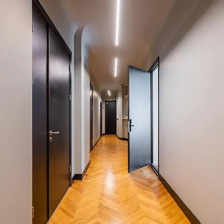 In The City Center! Apartamento Riga
